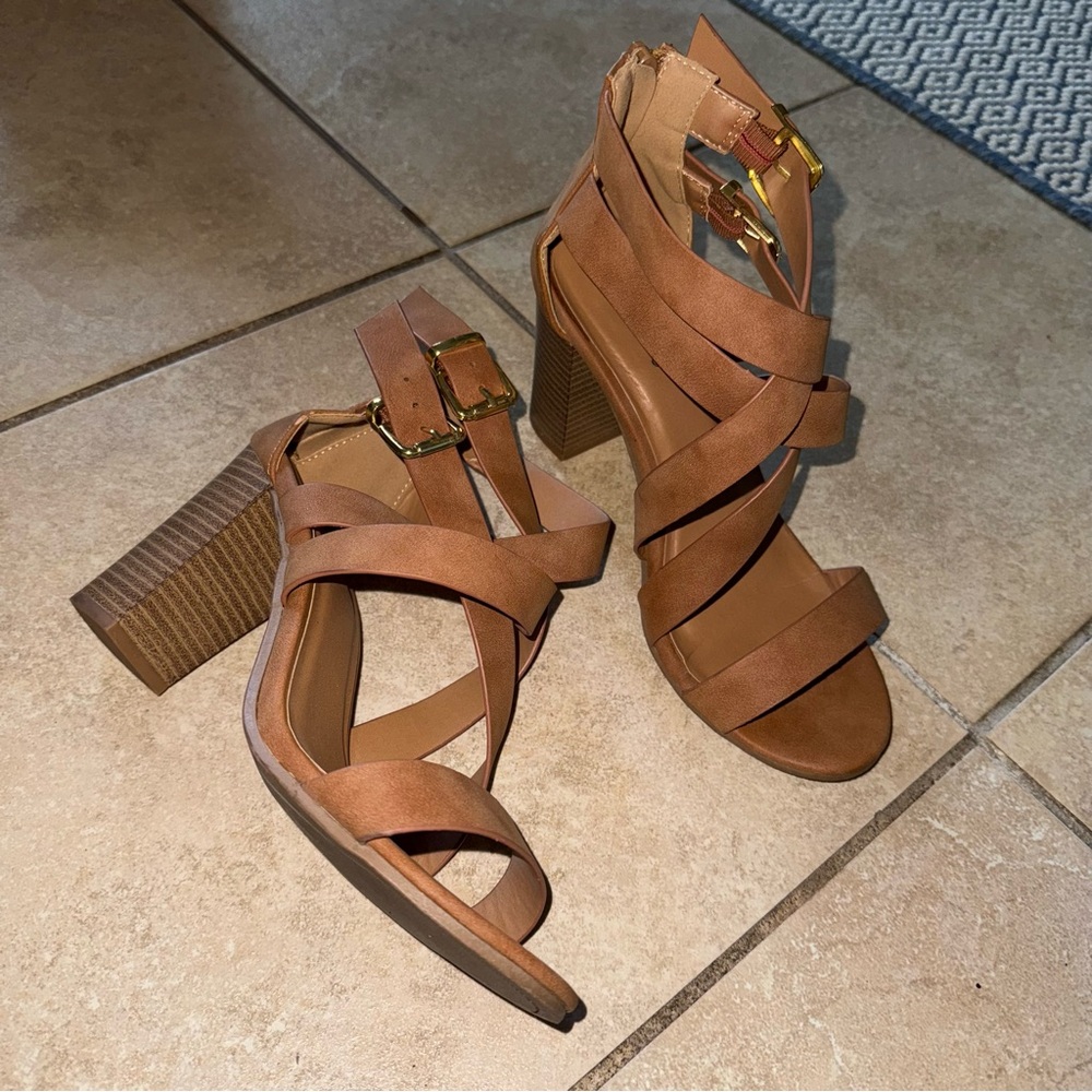 Qupid Tan Block Heels with Peep-Toe Design